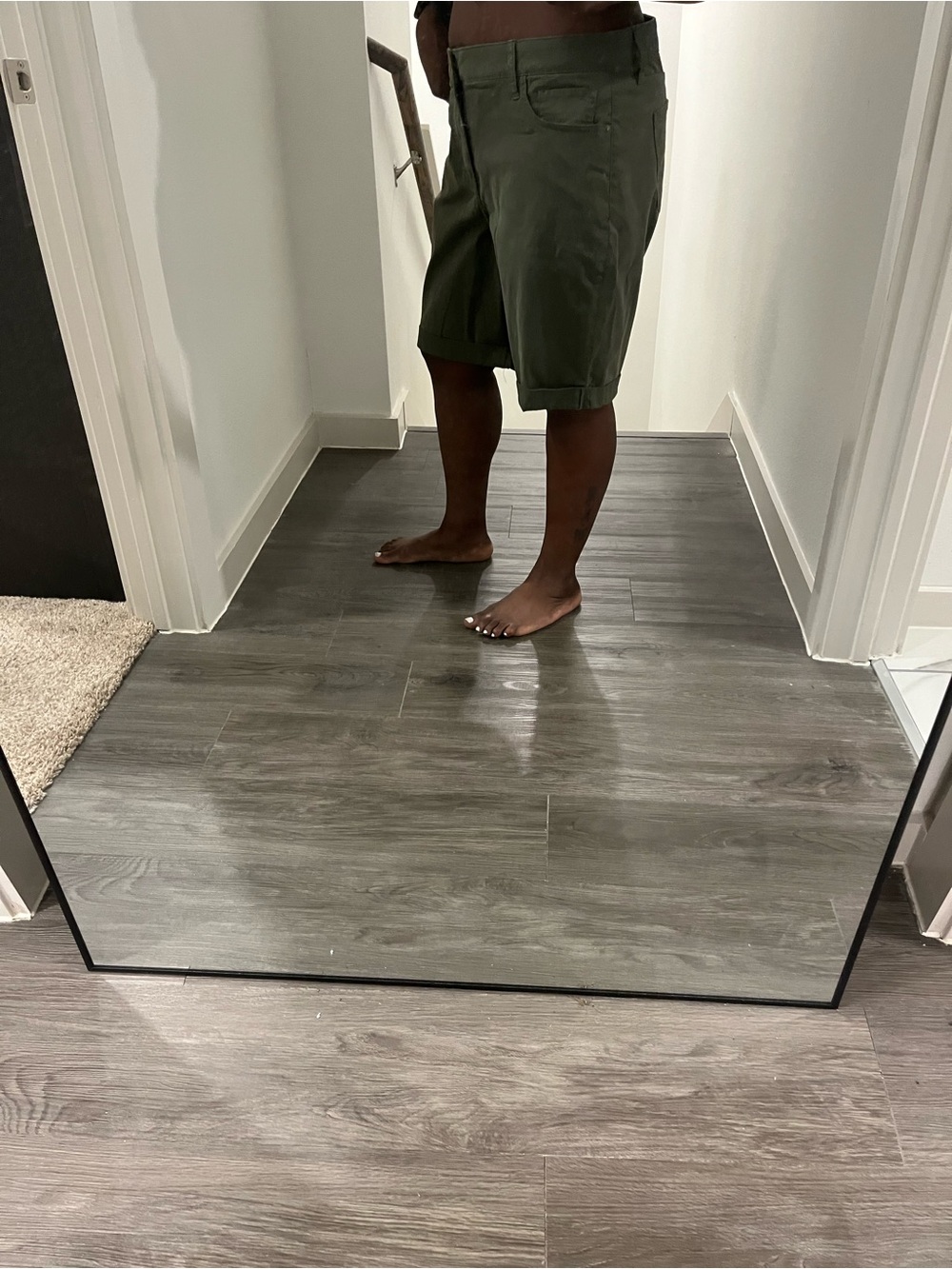 Men's Olive Green Knee-Length Shorts